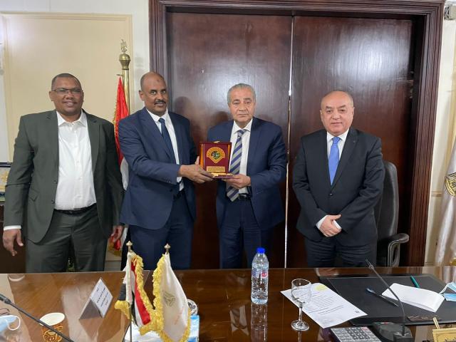 ارة التموين" استعراض استراتيجية الشركة المصرية السودانية لزيادة التبادل التجاري بينزارة التموين" استعراض استراتيجية الشركة المصرية السودانية لزيادة التبادل التجاري بين مصر والسودان