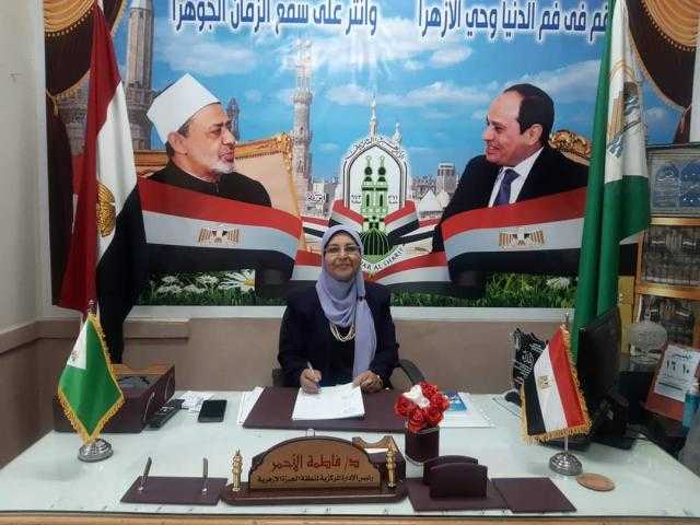 بمناسبة اليوم العالمي للمرأة أول سيدة رئيسا للإدارة المركزية لمنطقة الجيزة الأزهرية للمرة الأولى من نوعها