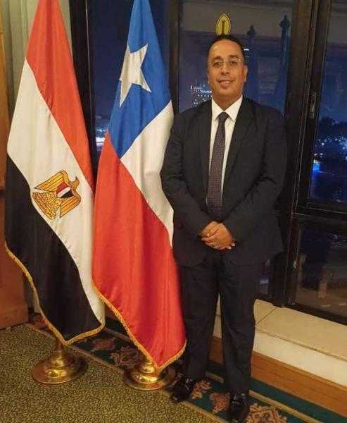 د. سيد سعد مدير مركز اللغات بجامعة 6 اكتوبر   يشارك سفارة دولة تشيلي الاحتفال بالعيد القومي