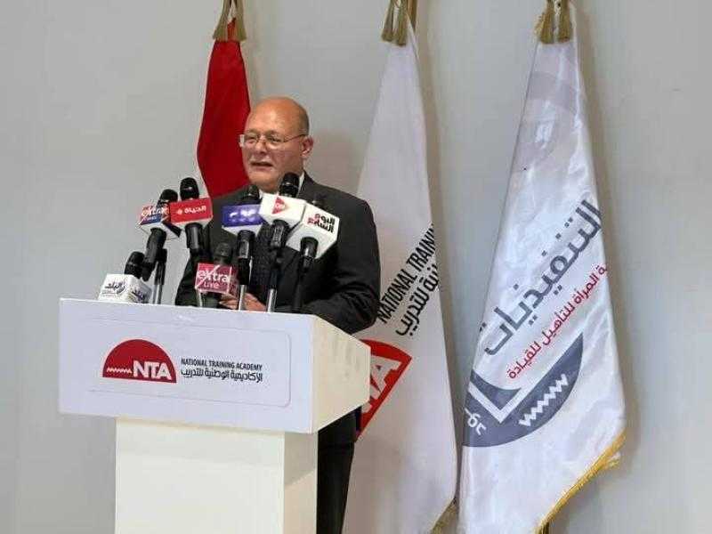 رئيس جامعة سوهاج يتراس لجنه اختيار المرشحات للبرنامج الرئاسي المرأة تقود للتنفيذيات بالأكاديمية الوطنية للتدريب