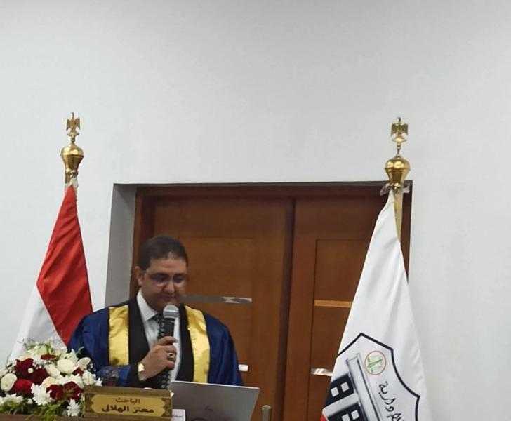 المستشار ماهر رضوان ابوخلاف  والعائلة يهنئون المستشار معتز الهلالى    حصول سيادته  على   الدرجة الدكتوراه   من الاكاديميةً العربية للعلوم الادارية والمالية