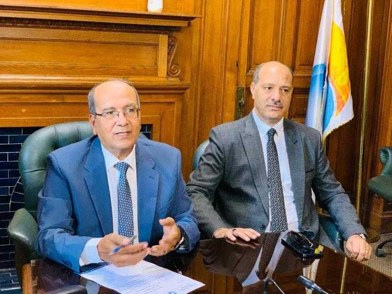 يتقدم الدكتور عربى ابوزيد وكيل وزارة التربية والتعليم بالإسكندرية بالتهانى للمهندس احمد جابر لتعيينه رئيس مجلس إدارة شركة مياه الشرب بمصر