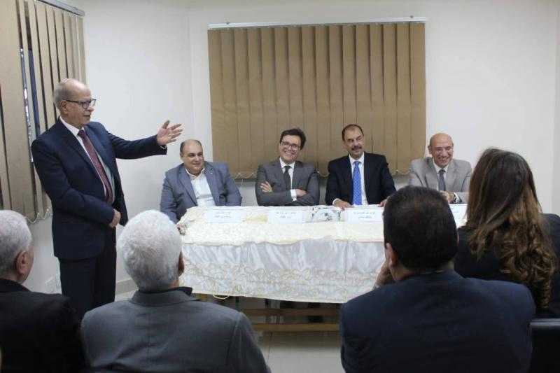 وزير الثقافة يلتقي مثقفي سوهاج لبحث آليات تطوير منظومة العمل الثقافي بالمحافظة ويستعرض خطط الوزارة لبناء الإنسان وتنمية الوعي والإبداع