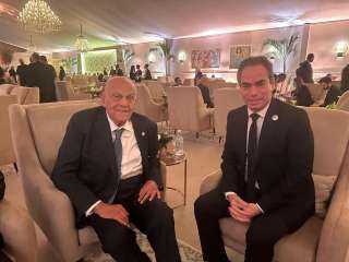 المسلماني يلتقي الدكتور مجدي يعقوب في المتحف الكبير ويبحث سرعة إنتاج قصة حياته