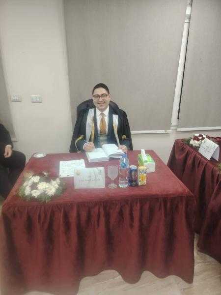 المستشار الدكتور/ محمد انور السادات بداري حصوله على درجة الدكتواه  في القانون  بتقدير امتياز مع مرتبه الشرف