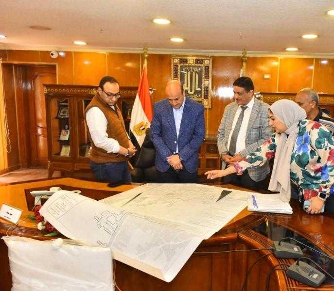 محافظ أسيوط يعتمد مخططات تفصيلية لـ 3 قرى بالقوصية ويعلن إنجاز 231 قرية ضمن خطة التنمية العمرانية الشاملة